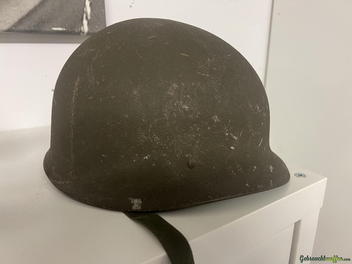 BW Stahlhelm Gebraucht