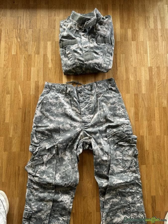 Proper ACU BDU Uniform, US Army