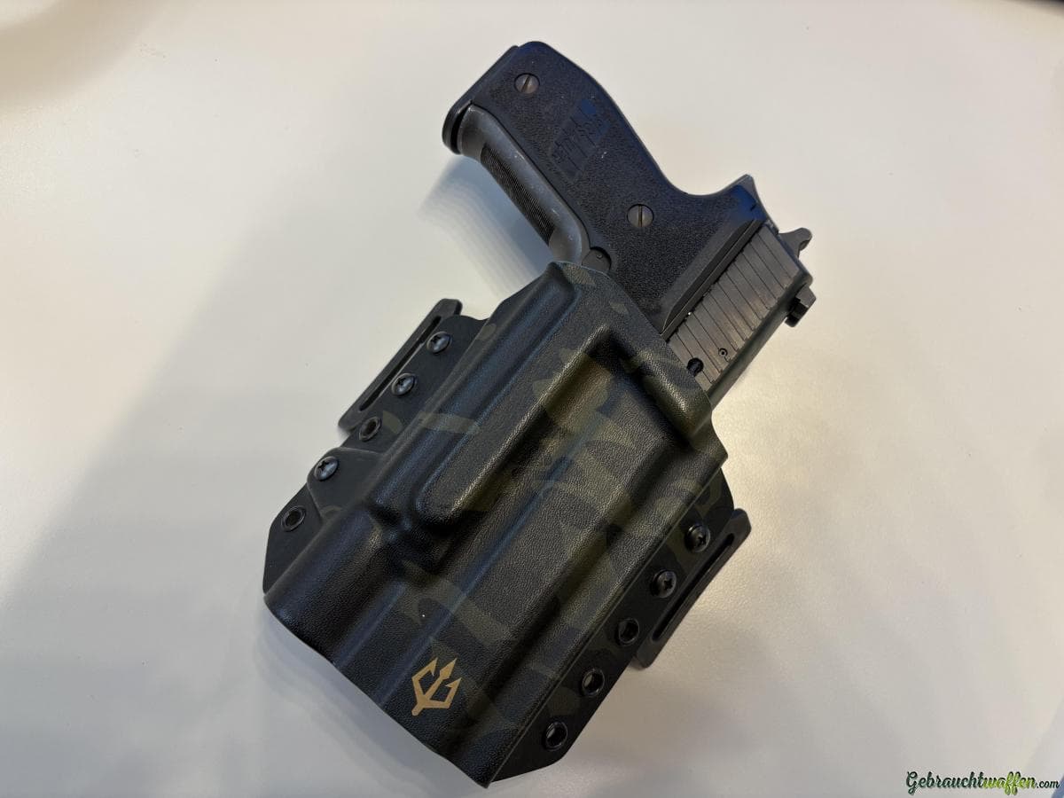 BlackTrident Raven Holster für P226 surefire X300Ultra — Bild 2