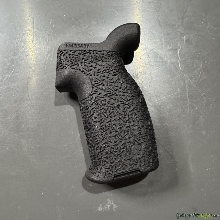 Emissary Development Axle Grip AR-15 - Compact, Aggressive