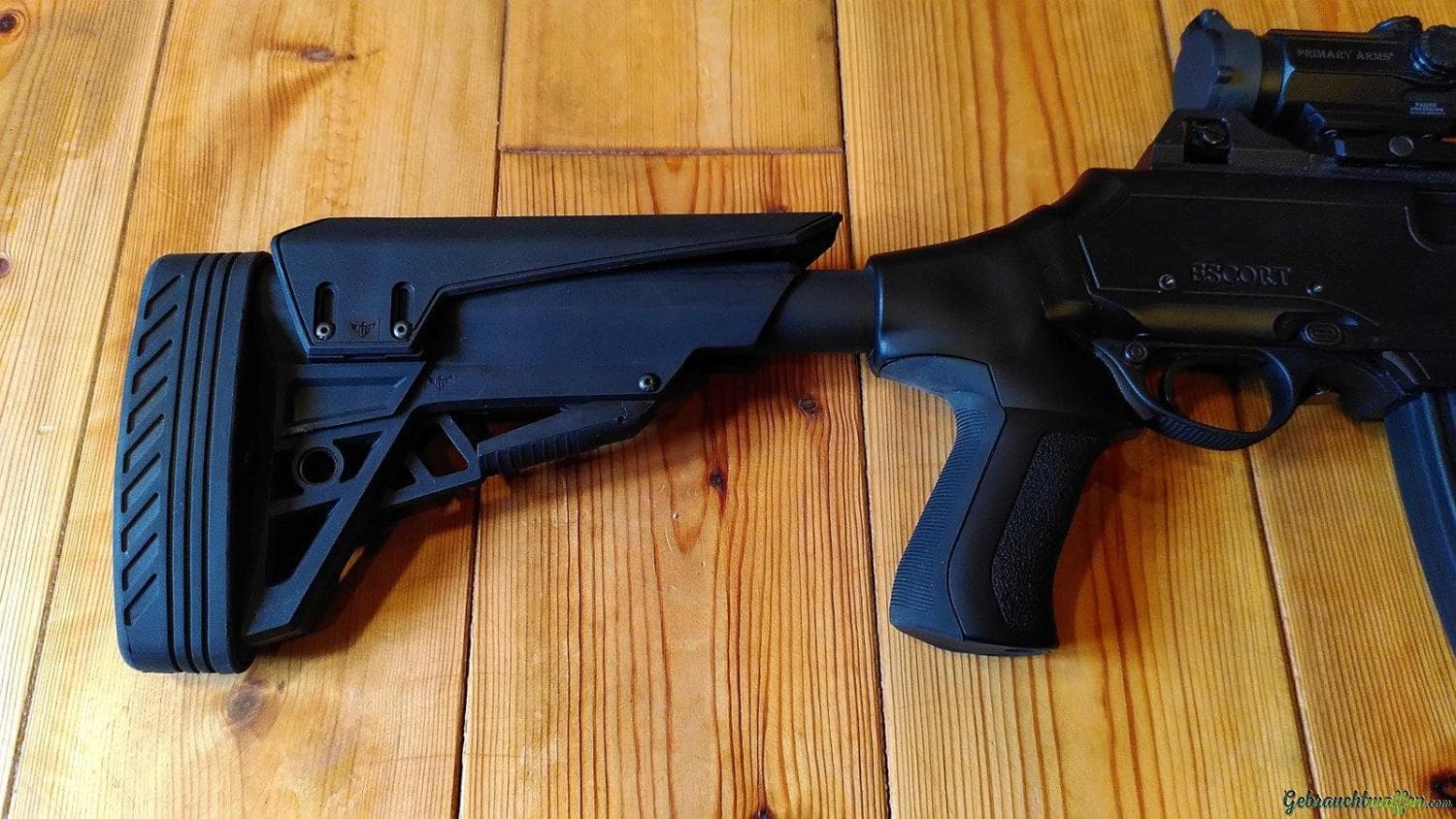 Hatsan Escort BM-12 - Pump-Flinte mit Kastenmagazinen — Bild 2