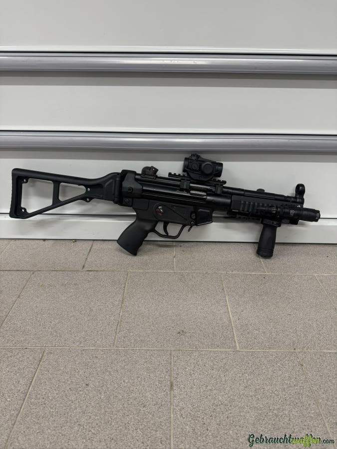 Heckler & Koch MP5 9x19mm NATO Parabellum — Bild 3