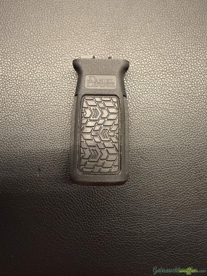 Daniel Defense Vertical Grip / Handgriff M-LOK, NEU