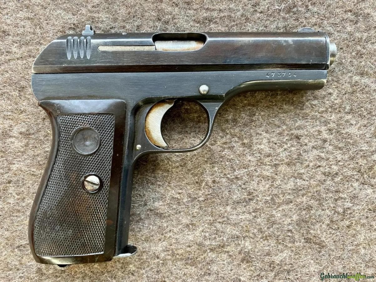 CZ | Ceska Zbrojovka CZ 27, post WWII 1945 .32 ACP / 7.65x17mm Browning SR