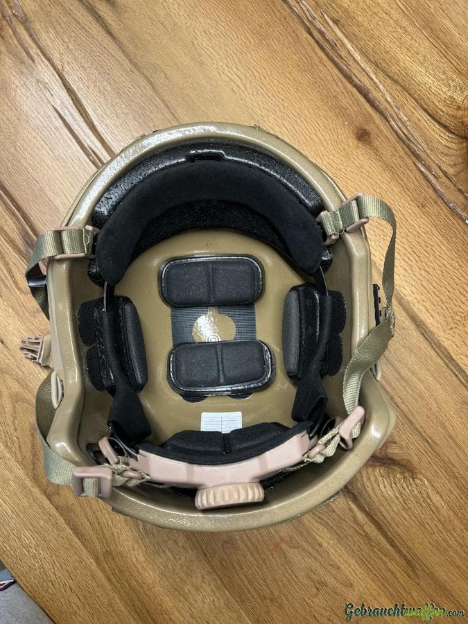 Helm Knightguard — Bild 3