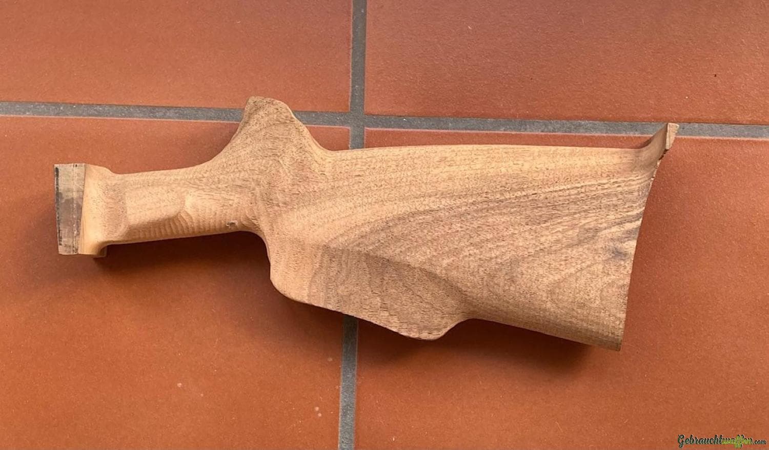 Gewehrschaft-Rohling aus Nussbaumholz — Bild 2