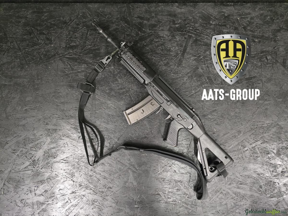 OCCASION Selbstladebüchse SIG SG553 LB KaPo Graubünden 5.56x45 (GP90) - Zustand 1 bis 2 — Bild 2