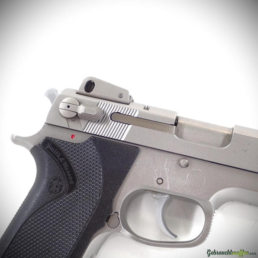 Smith & Wesson Model 1006 cal. 10mmAuto (1992) — Bild 2