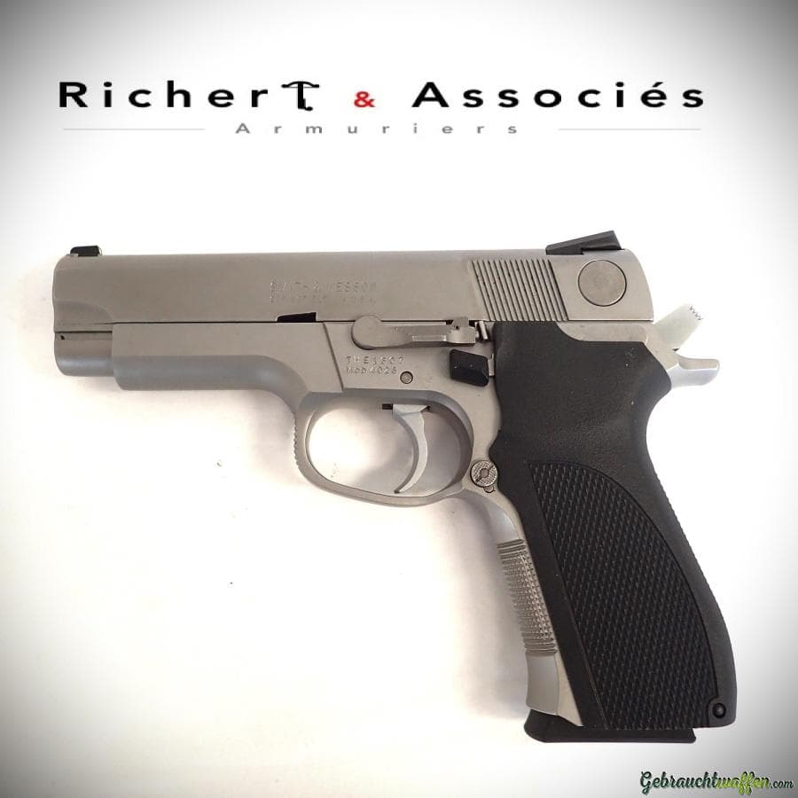 Smith & Wesson Model 4026 cal. .40S&W