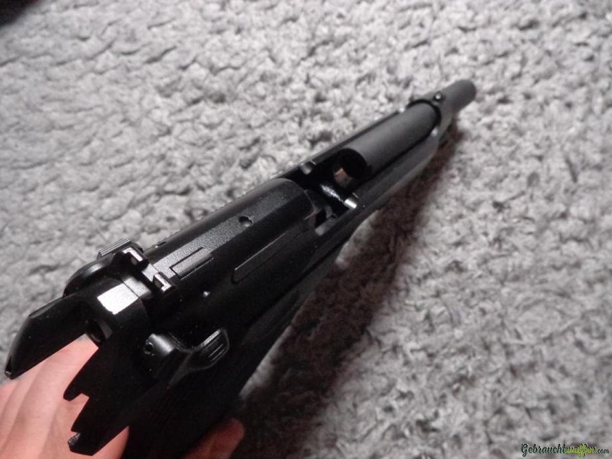 Beretta 92FS — Bild 4