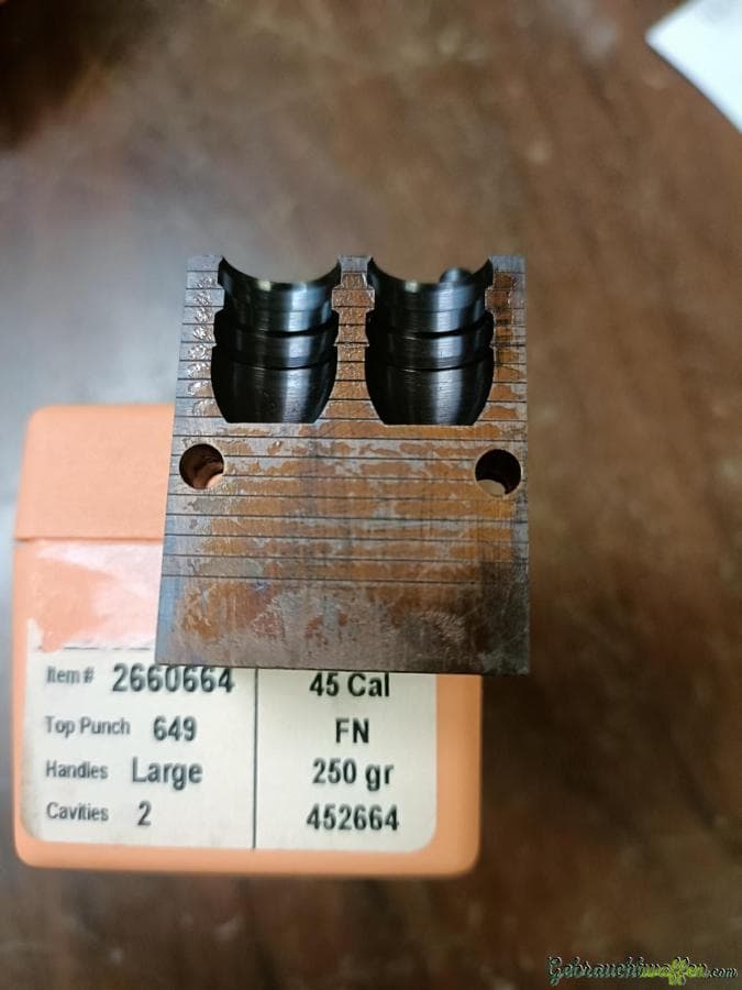 Ly 45 - 452664 - 250 FN (Colt)