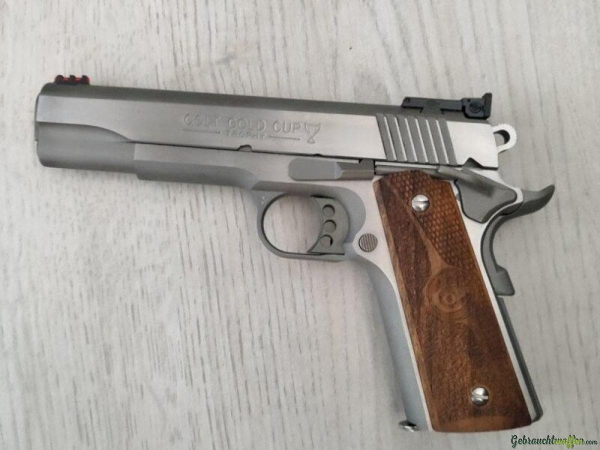 Colt 1911 Trophy gold Cup .45 ACP — Bild 2