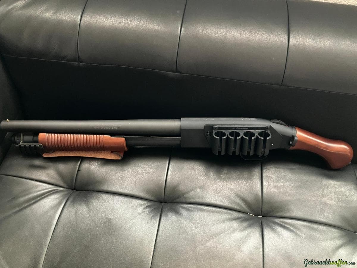 Mossberg 590 Nightstick — Bild 2