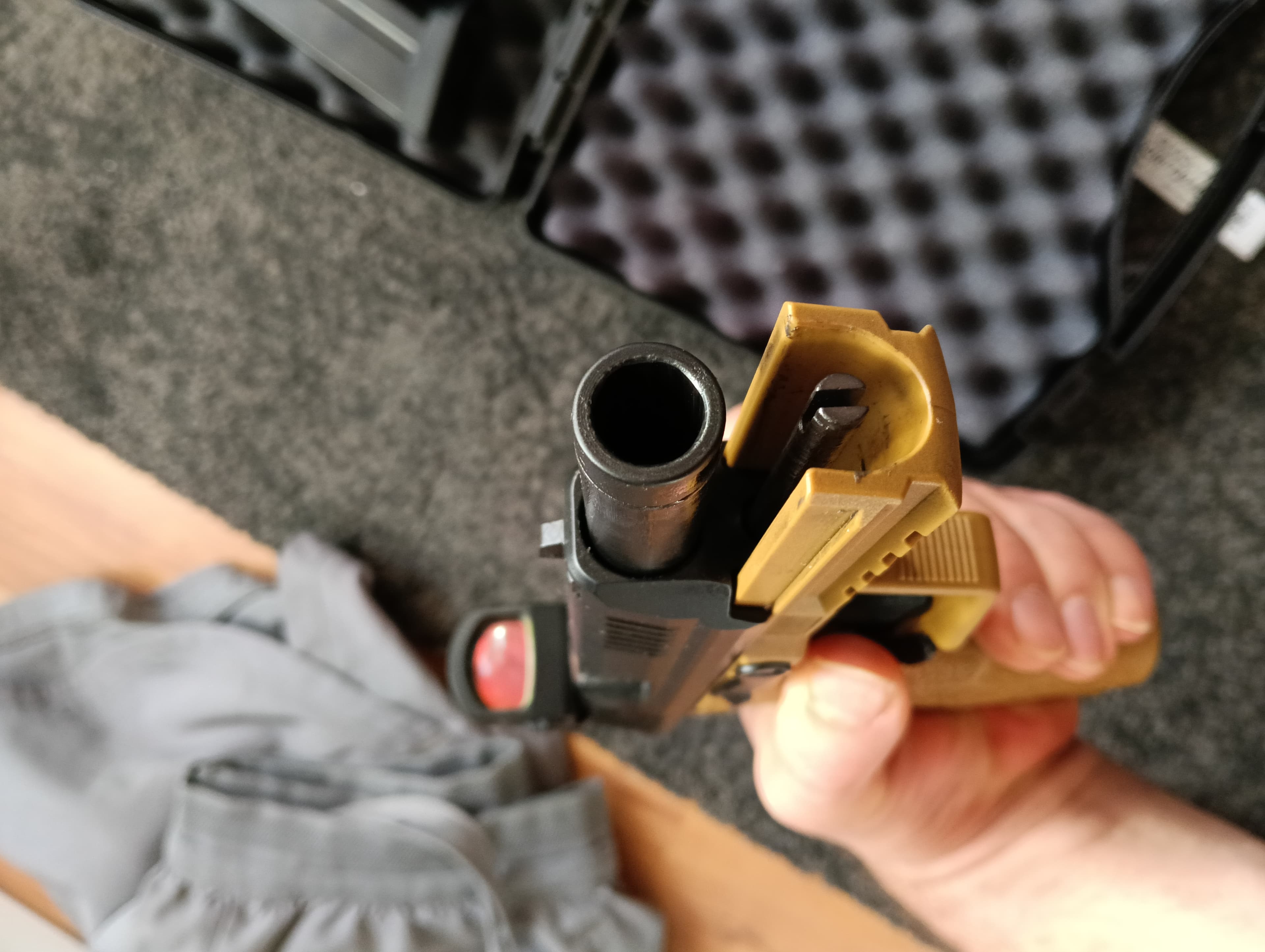 Heckler & Koch - HK45 ACP + Holo & Holtster & Cleaning Kit — Bild 5